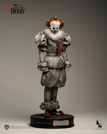 Pennywise IT: Welcome to Derry Season 1  1/6  Figurka 35 cm