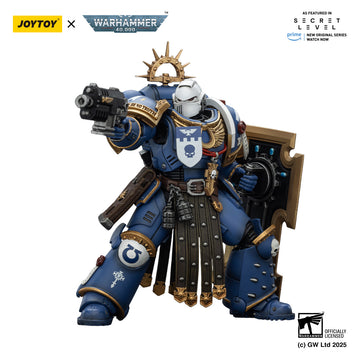 Ultramarines Torvald with Power Sword, Stormshield and Bolt Pistol Warhammer 40k 1/18 Figurka 13 cm
