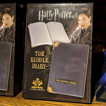 Tom Riddle Diary Harry Potter 1/1 Replica
