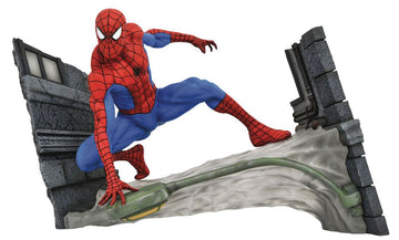 Spider-Man Webbing Marvel Comic Gallery Figurka 18 cm