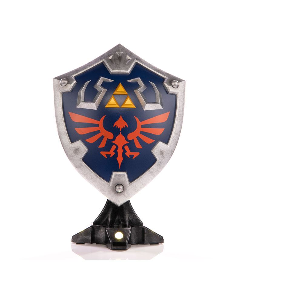 Hylian Shield The Legend of Zelda Breath of the Wild Collector's Edition Figurka 29 cm