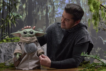 Grogu Star Wars Animatronic Life-Size Ultimate Figurka  37 cm