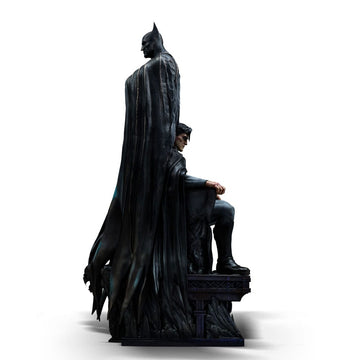 Batman and Bruce Wayne DC Comics Legacy Replica 1/4 Figurka 79 cm