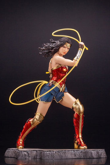 Wonder Woman 1984 DC Movie 1/6 Figurka 25 cm