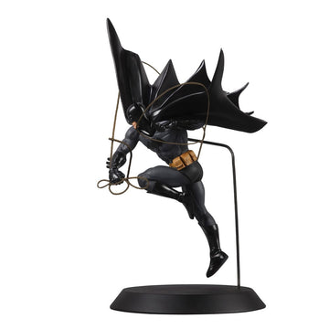 Batman by Dan Mora DC Direct Resin Designer Series Figurka 40 cm