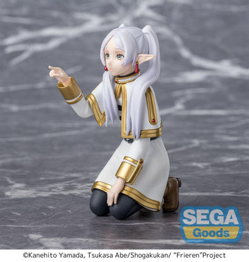 Frieren Poking Something Frieren: Beyond Journey's End PM Perching Figurka 10 cm