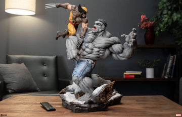 Grey Hulk vs Wolverine Marvel Figurka 58 cm